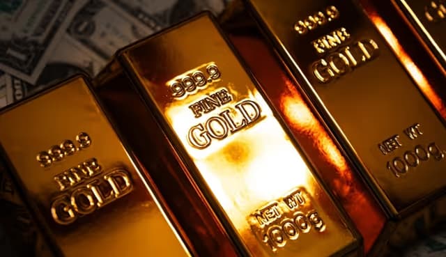 NY金の上値の攻防を注視