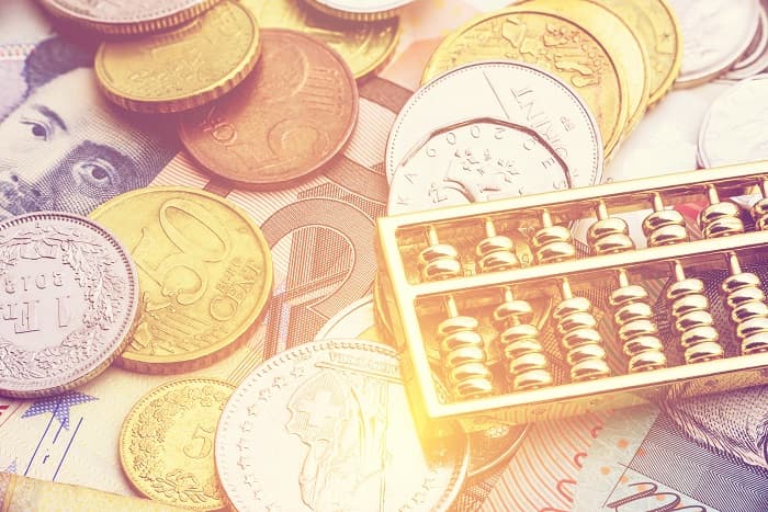 日銀はYCCの微調整で円安に耐える