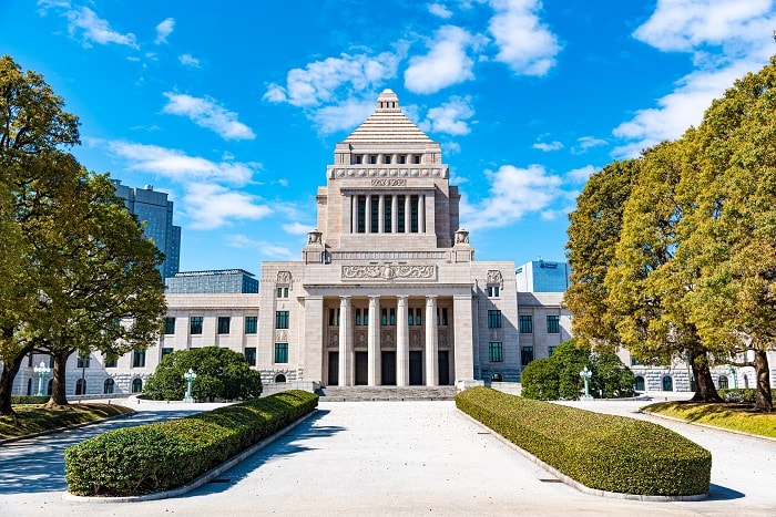 岸田首相は安倍式政治を継げるかのアイキャッチ画像