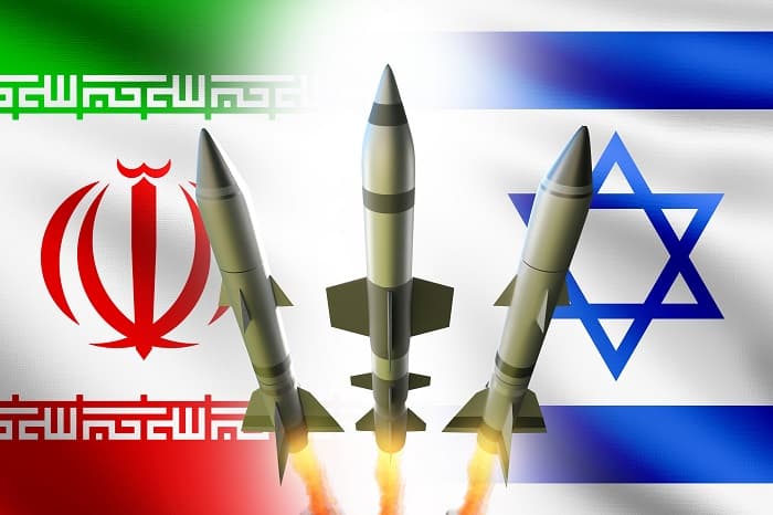 イスラエルとイランの直接軍事衝突の行方